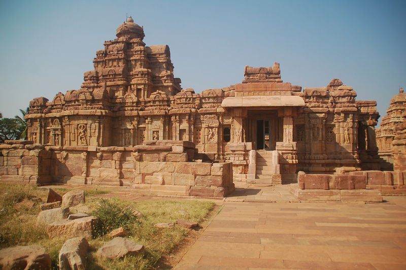 चित्र:Temple-Aihole-3.jpg