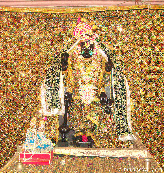 चित्र:Dirgh Vishnu Temple Mathura-7.jpg