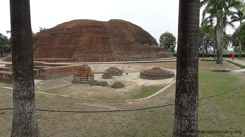 चित्र:Ramabhar-Stup-Kushinagar-3.jpg